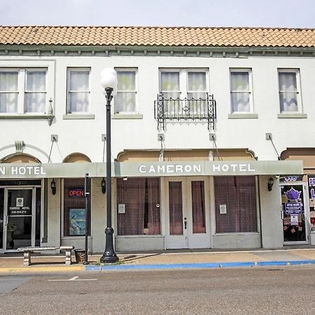 Oyo Historic Cameron Hotel Brownsville I-69E Εξωτερικό φωτογραφία