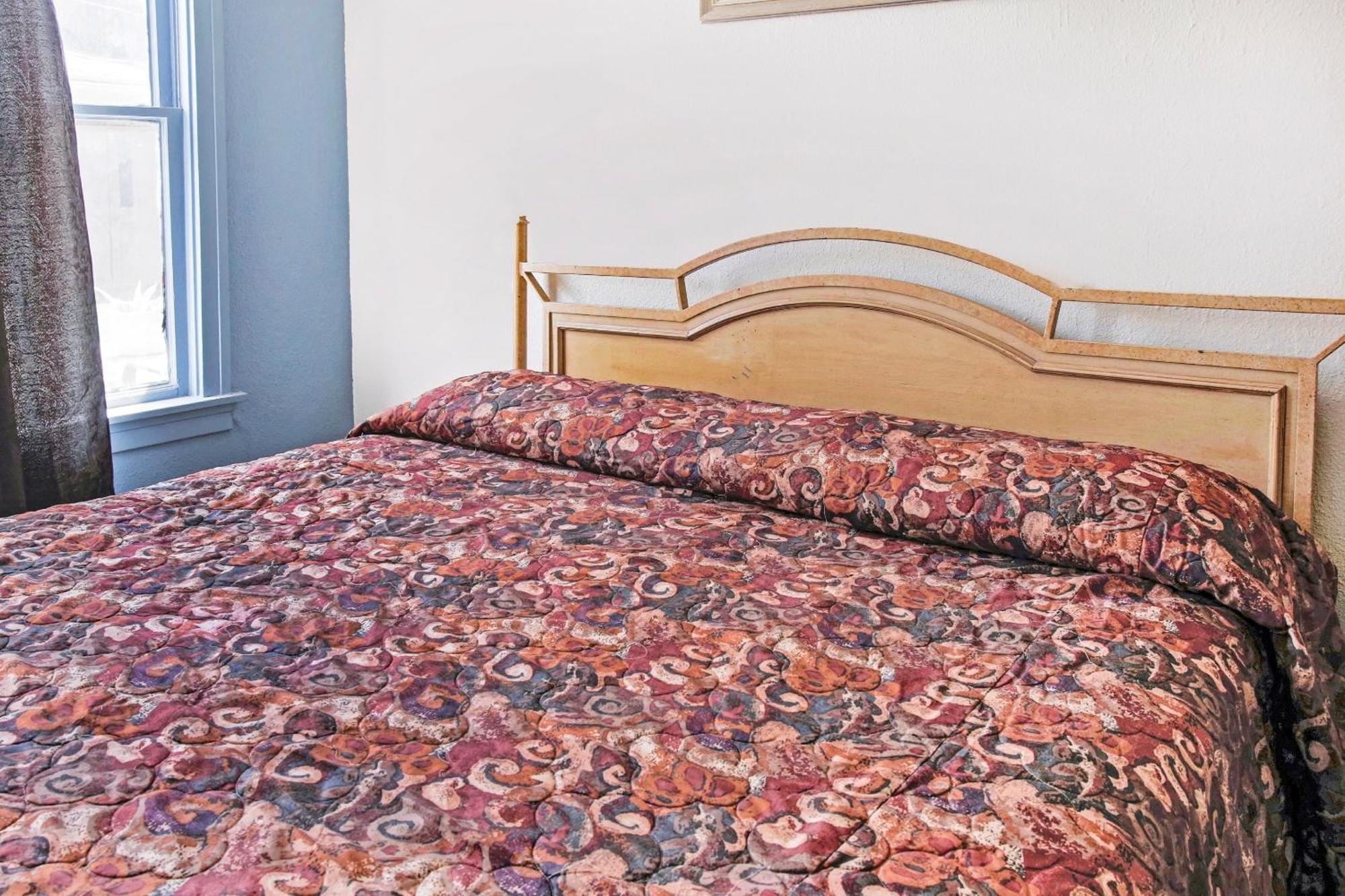 Oyo Historic Cameron Hotel Brownsville I-69E Εξωτερικό φωτογραφία