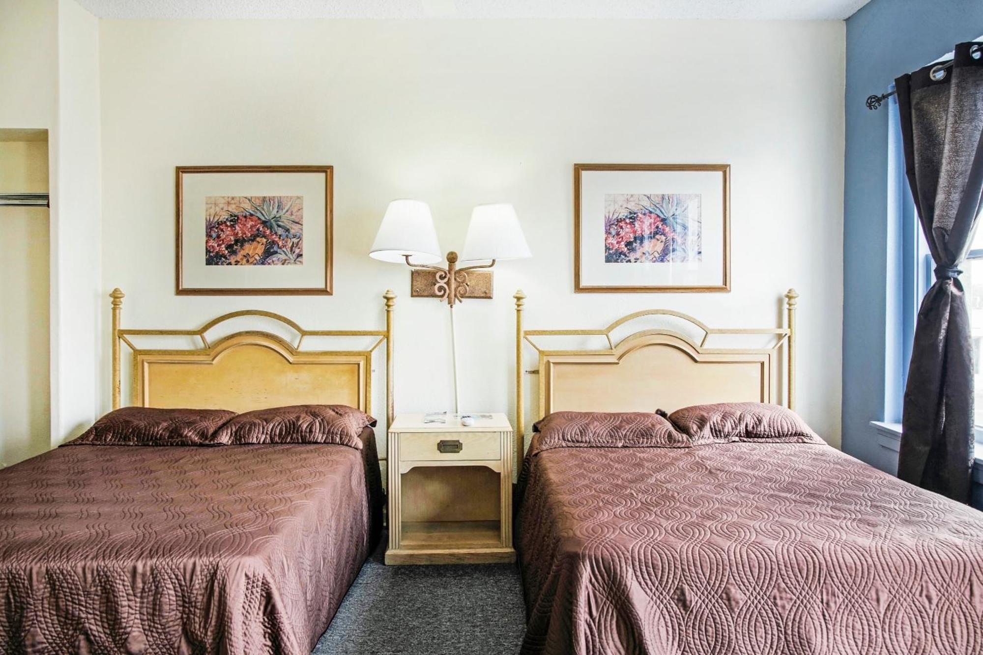 Oyo Historic Cameron Hotel Brownsville I-69E Εξωτερικό φωτογραφία