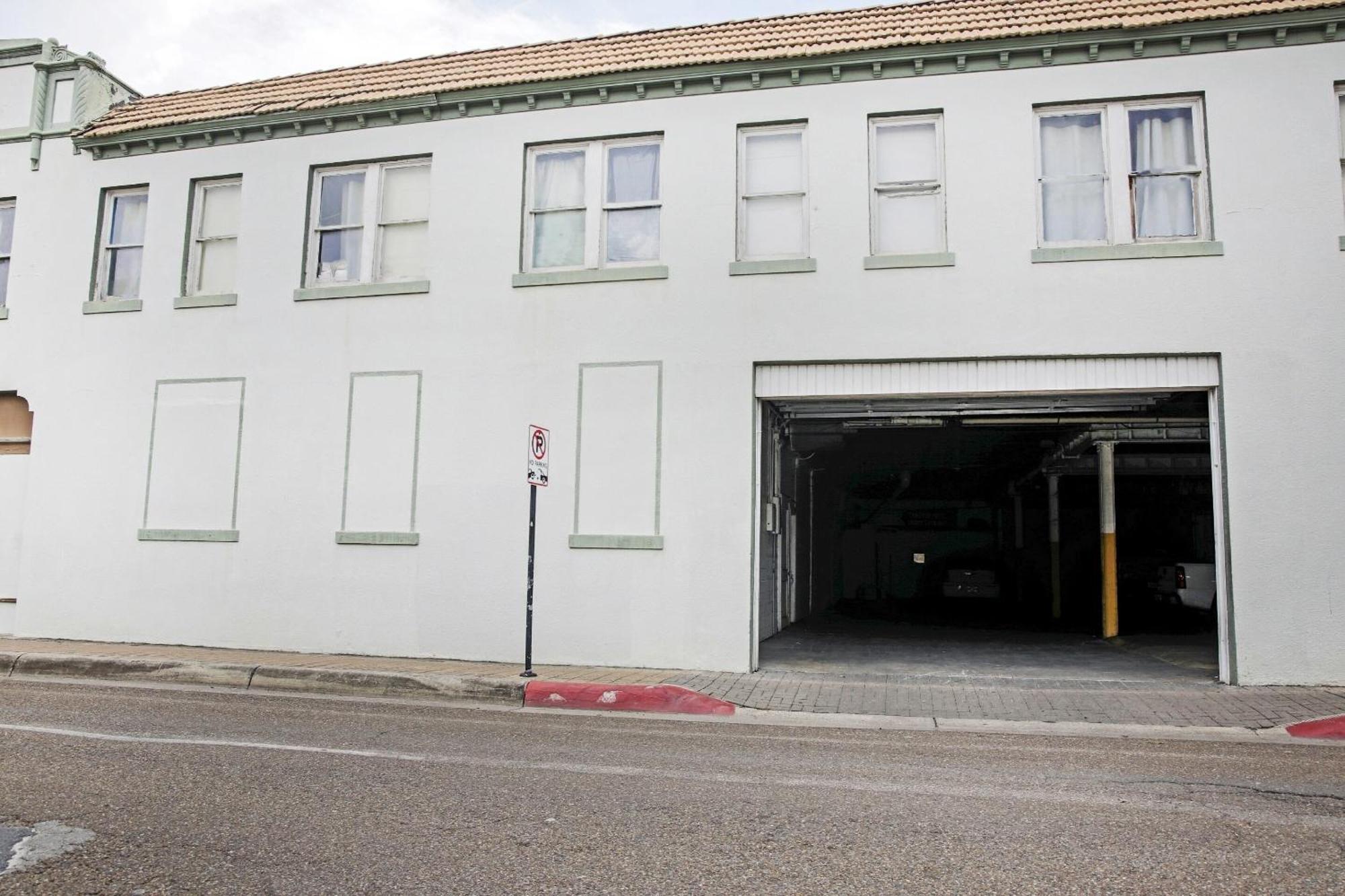 Oyo Historic Cameron Hotel Brownsville I-69E Εξωτερικό φωτογραφία