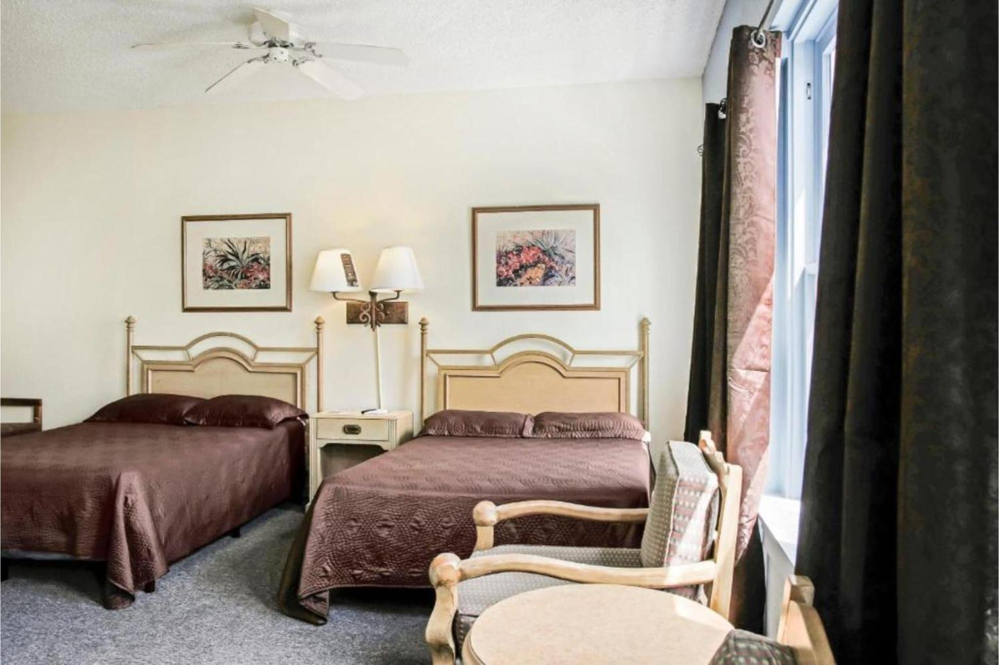 Oyo Historic Cameron Hotel Brownsville I-69E Εξωτερικό φωτογραφία